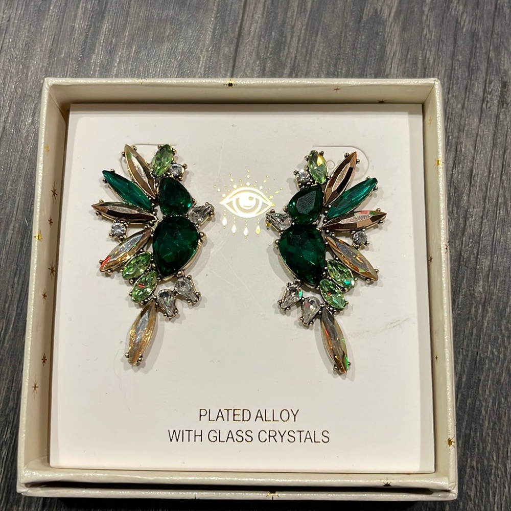 listing-status-banner